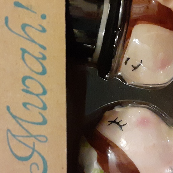 Westland Giftware Kissing Bride/Groom salt/pepper shakers white/black New in Box - Picture 4 of 14